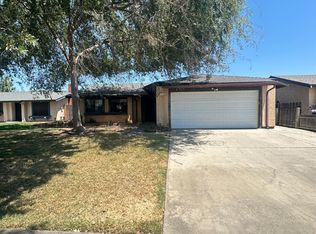 2039 Harrison Ave, Hanford, CA