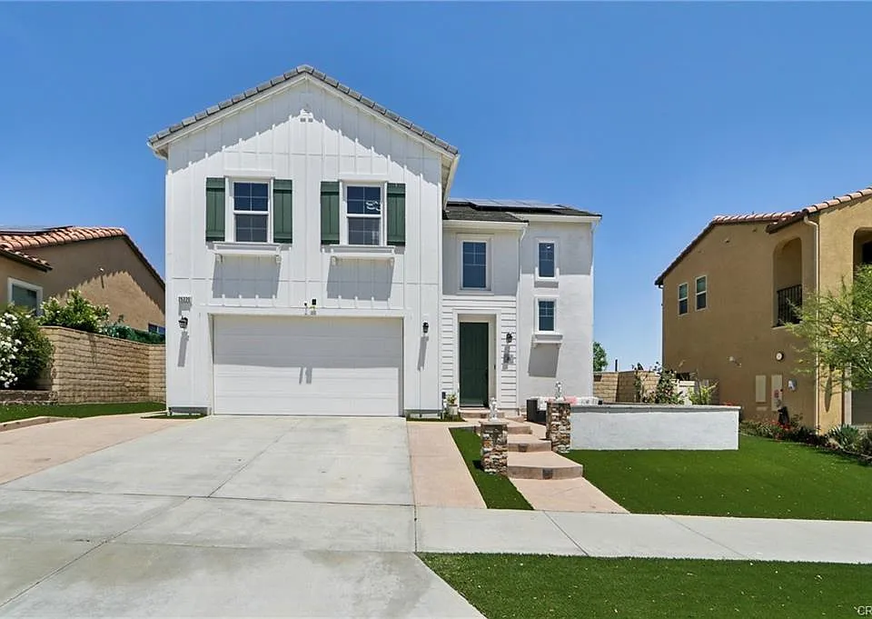 25220 Golden Maple Dr