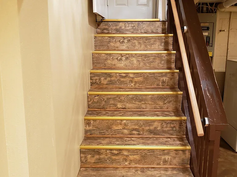 1220 Thayer Dr — Photo 15
