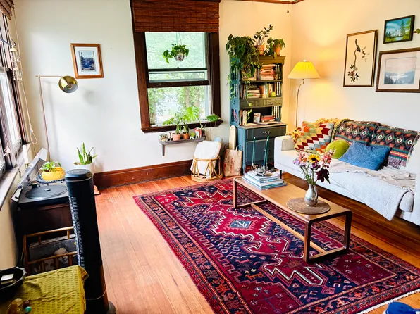 49 Broad St APT 3, Asheville, NC 28801