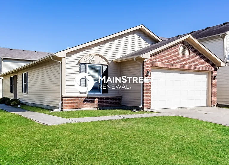 4550 Riverbrook Ln — Photo 1