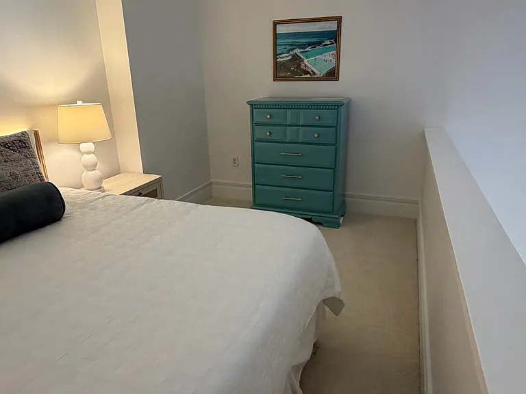 404 N Laurel Ave #31 — Photo 5