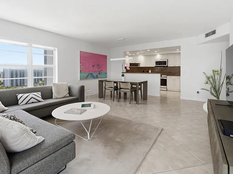 3700 Galt Ocean Dr #1510 — Photo 3