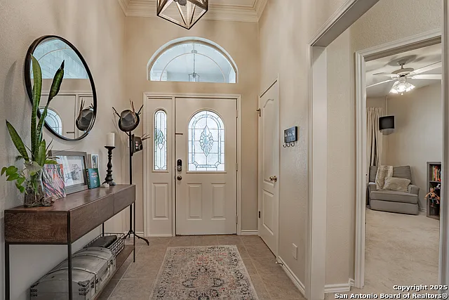 3 bed, 2.0 bath, 1623 sqft, $2,700 — Photo 2