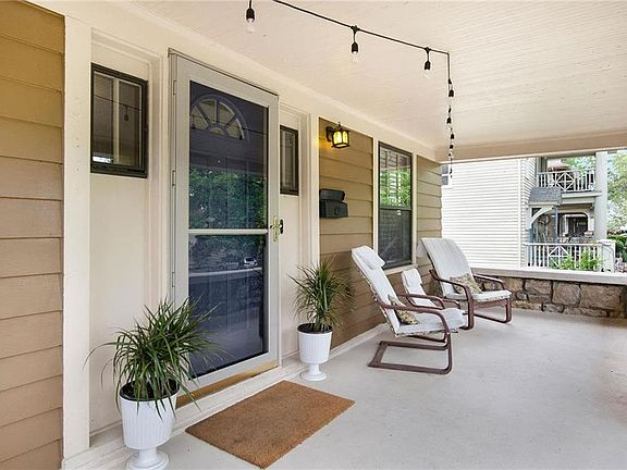 4th image of 5018 Forest Ave