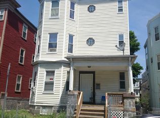 12 Shepton St, Dorchester, MA 02124