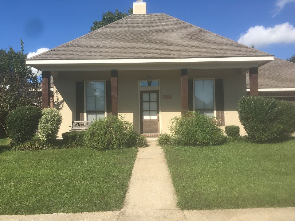 1st image of 104 Lost Lake Dr