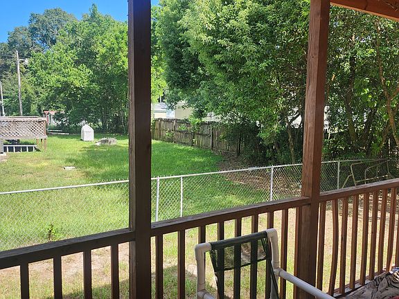back deck left