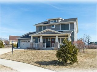 9040 Dahlia Ln, Racine, WI 53406