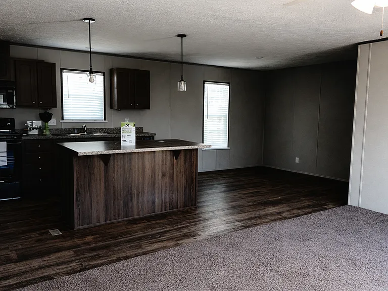 Kingswood Plaza MHC LLC - Rent to Own — Photo 41