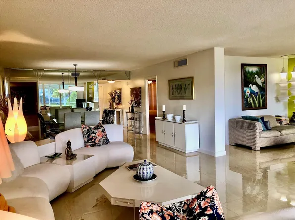 800 Cypress Grove Drive #204, Pompano Beach, FL 33069