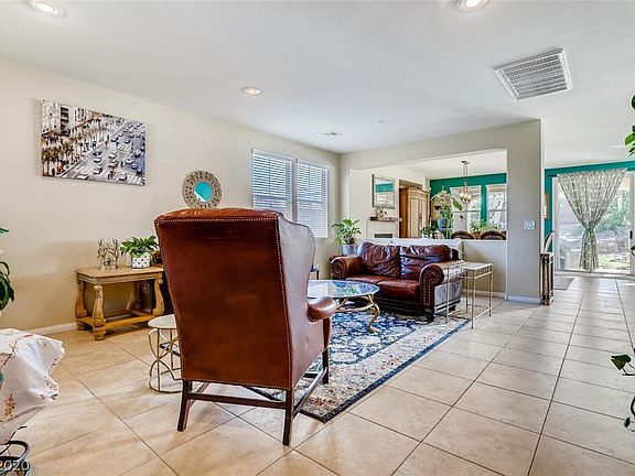 5th image of 7157 W Los Banderos Ave