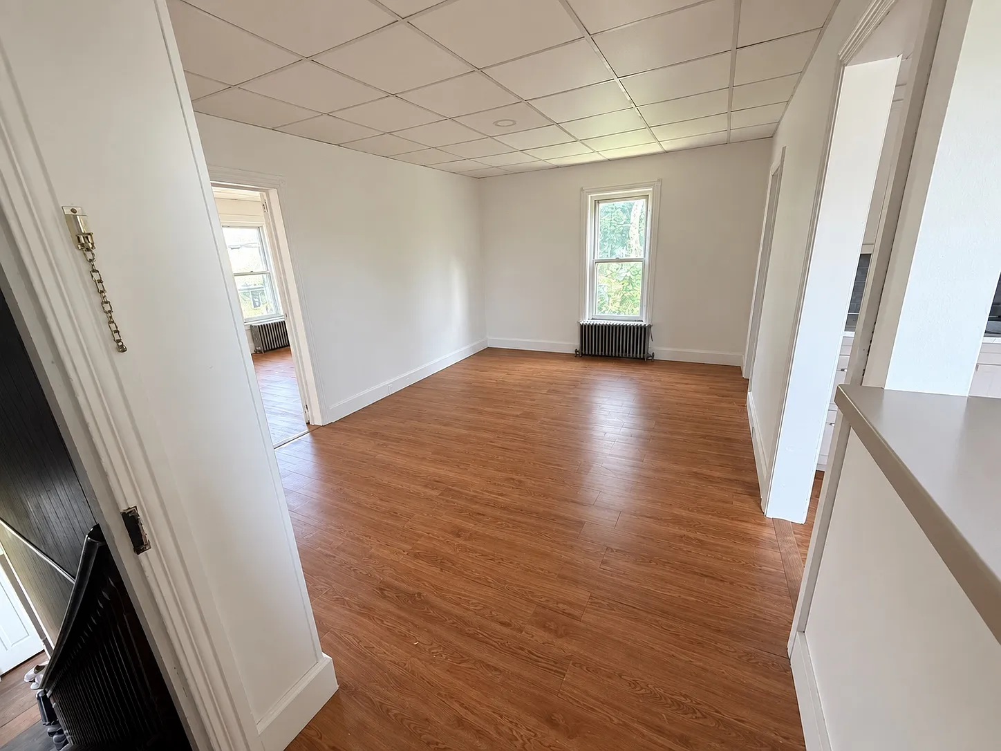2 bed, 1000 sqft, $1,650 — Photo 4