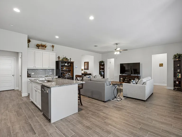 1009 Moss Grove Trl — Photo 14