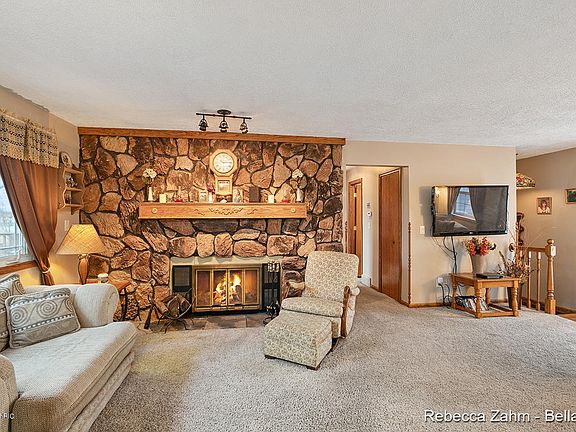 5th image of 2515 Watercrest Ct SW
