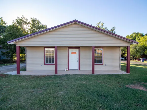 305 S 12th St, Duncan, OK 73533