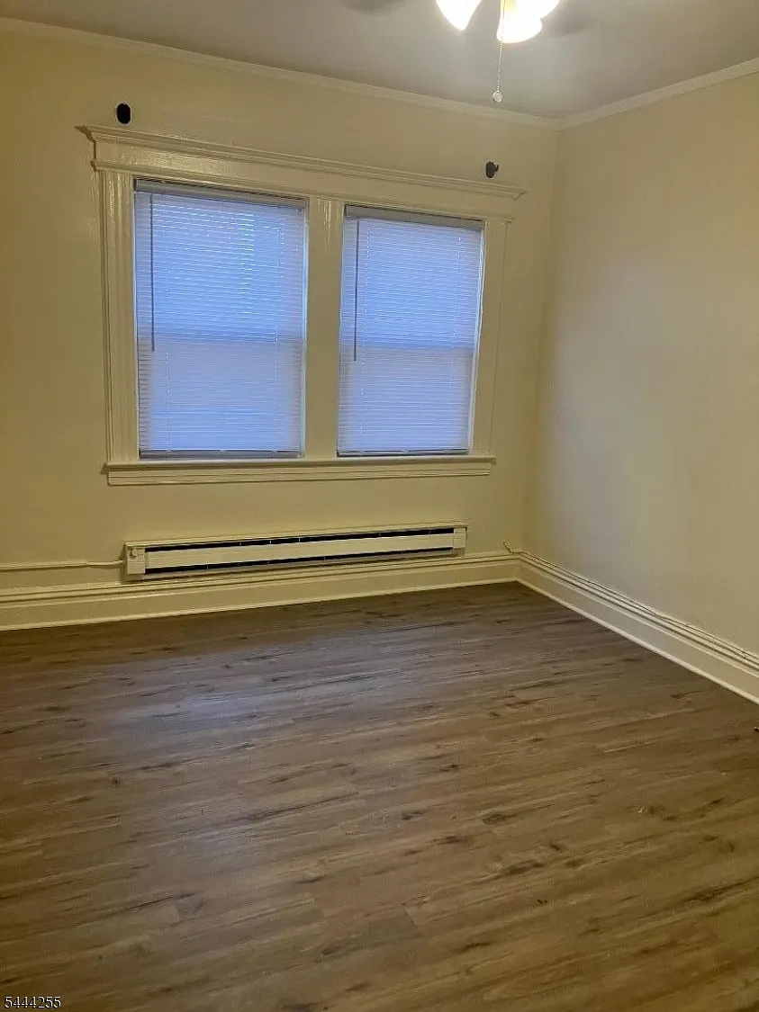 2 bed, 1.0 bath, $1,800 — Photo 4