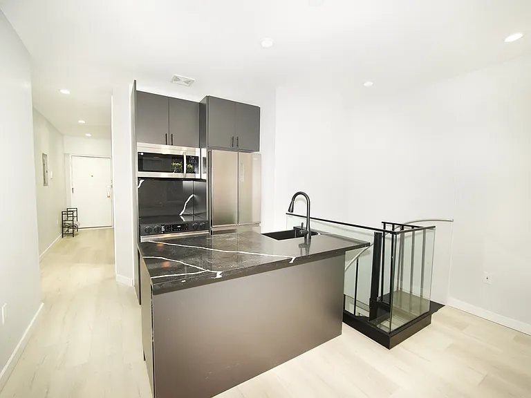 195 Stanton St #D-1 — Photo 4