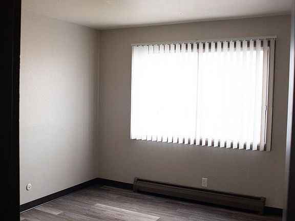 4th image of 3508 S Norton Ave #3540