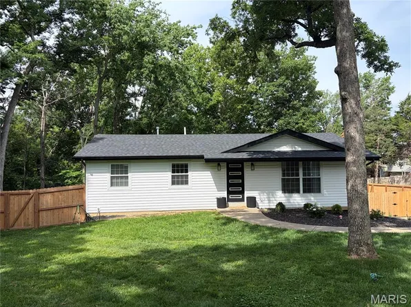 1420 Saint Peters Howell Rd, Saint Peters, MO 63376