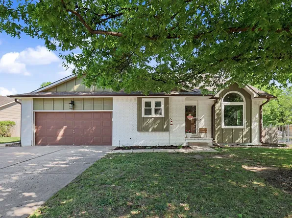 10702 W Rolling Hills St, Wichita, KS 67212