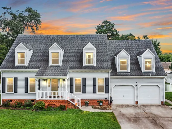 747 Greenwing Dr, Chesapeake, VA 23323