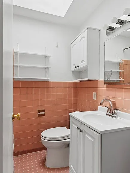 109 E 37th St #5F — Photo 6