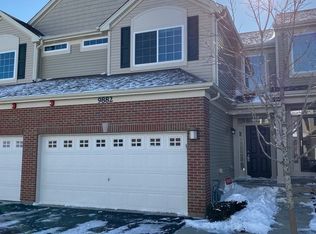 9882 Cummings St, Huntley, IL 60142