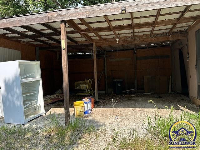 2nd image of 331 W Santa Fe Ave Tract 2