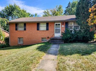 302 Burnley Dr, Staunton, VA 24401