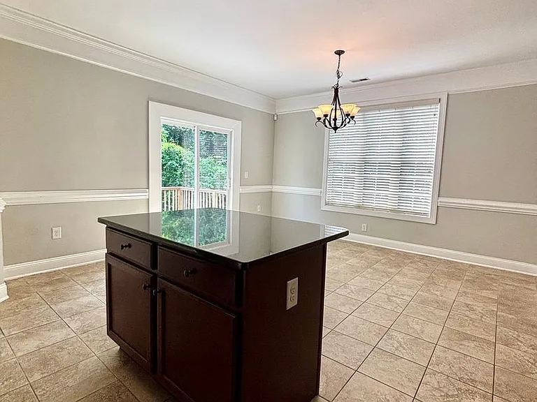 431 Georgetown Cir — Photo 15