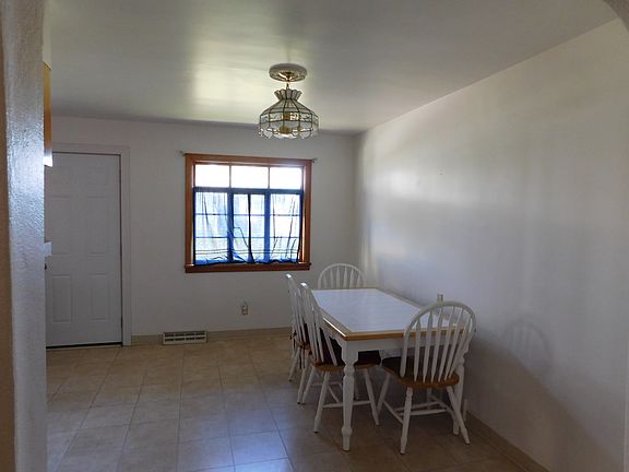 5th image of 346 Heaslett Ave