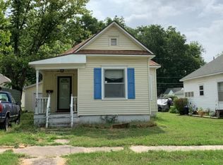 308 S 9th St, Independence, KS 67301