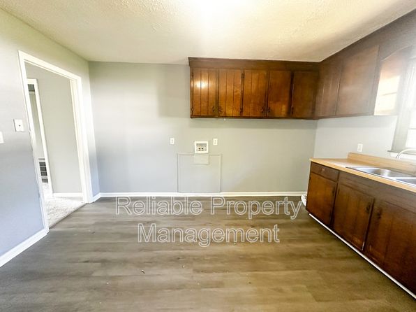 404 W 1st St #B, Princeton, NC 27569
