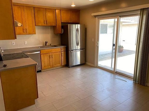 2nd image of 10060 Craft Dr APT 1