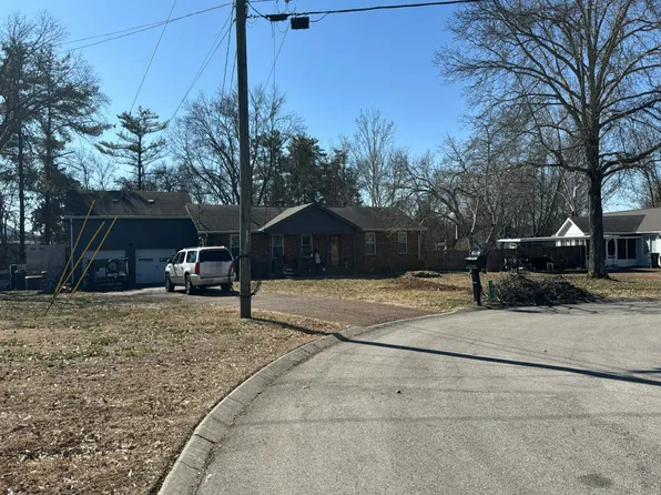 402 Dortch Ct, Nolensville, TN 37135