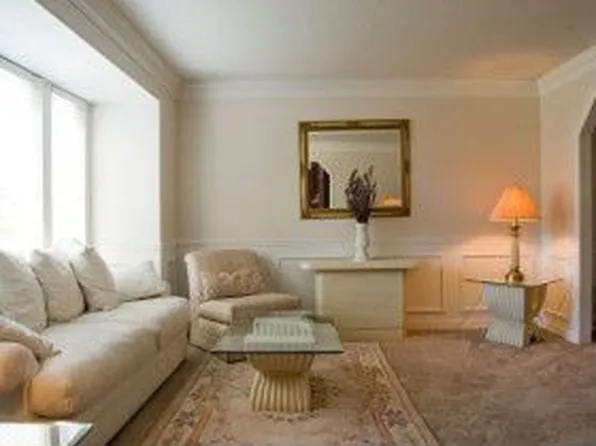 8151 S Miranda Ln, Sandy, UT 84093