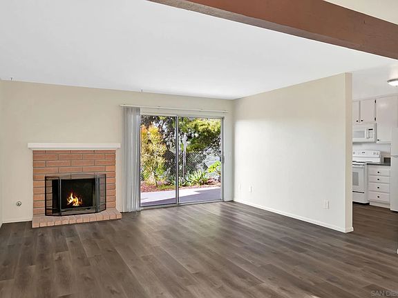 5th image of 1480 Bridgeview Dr