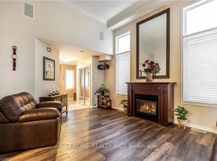 40 Seabrook Dr, Kitchener, ON N2R 1Y1