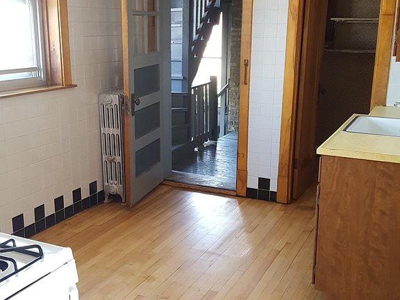 5th image of 3214 N Major Ave Unit 1