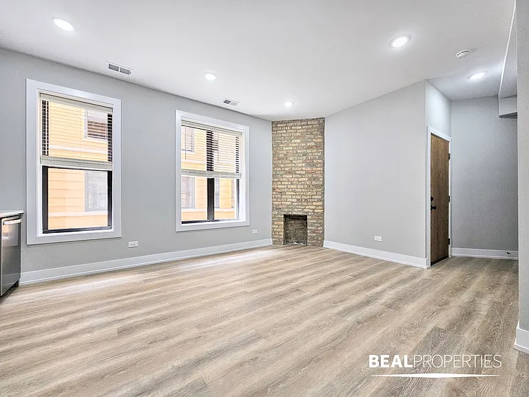 428-38 West Belden — Photo 35