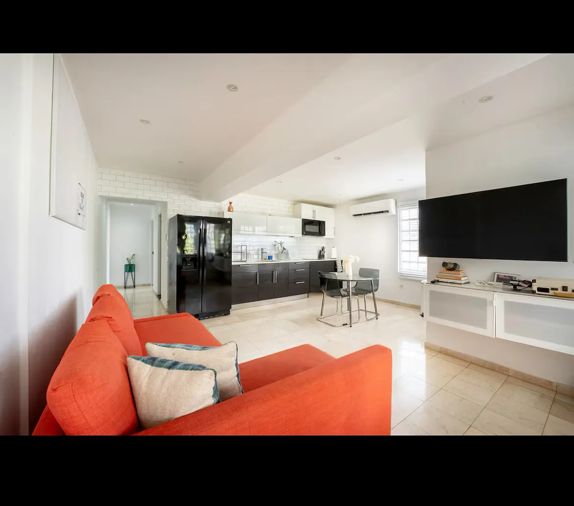 1 bed, 750 sqft, $2,200 — Photo 1