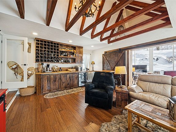 4th image of 500 Shrader Hollow Rd