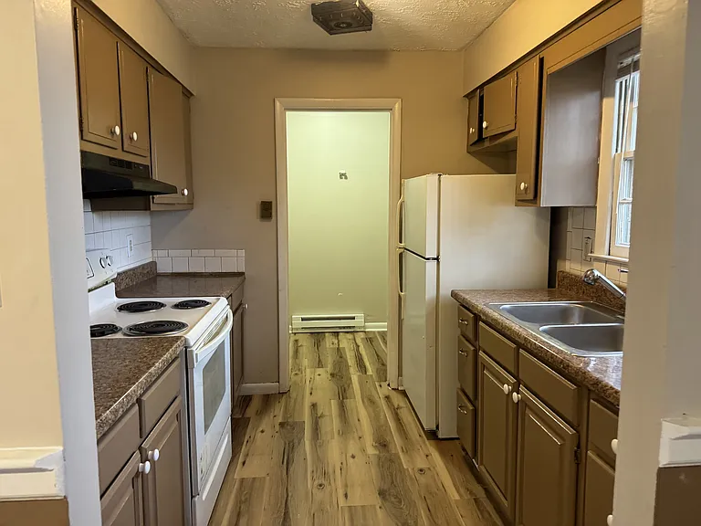 179 Hedgewood Ct #1 — Photo 4