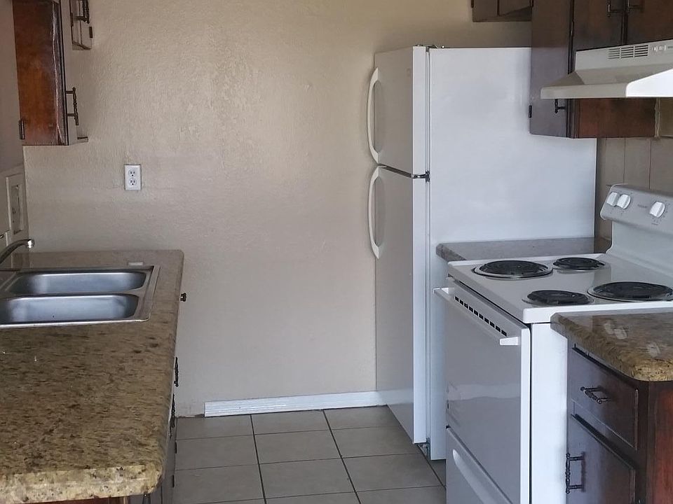 2nd image of 1710 W Samano St APT 4