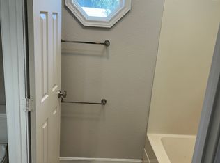 1255 Crescent Ct, Chandler, IN 47610