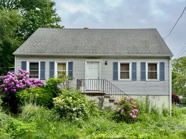 4 Robins Square East, Norwalk, CT 06854