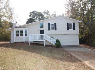100 Elberta Dr, Newnan, GA 30265