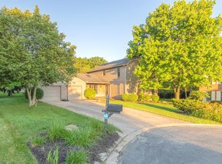 8014 Cypresstree Cir, West Chester, OH 45069