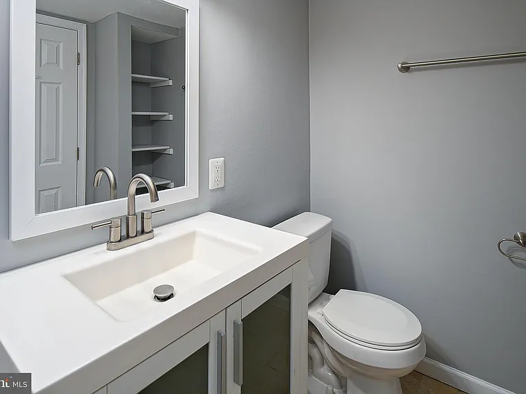 10133 Prince Pl #303-12C — Photo 14